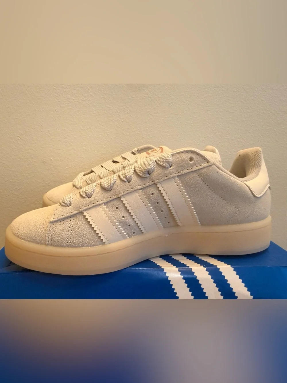 adidas Campus 00s W Cream/Off-White Suede Sneakers Size 9